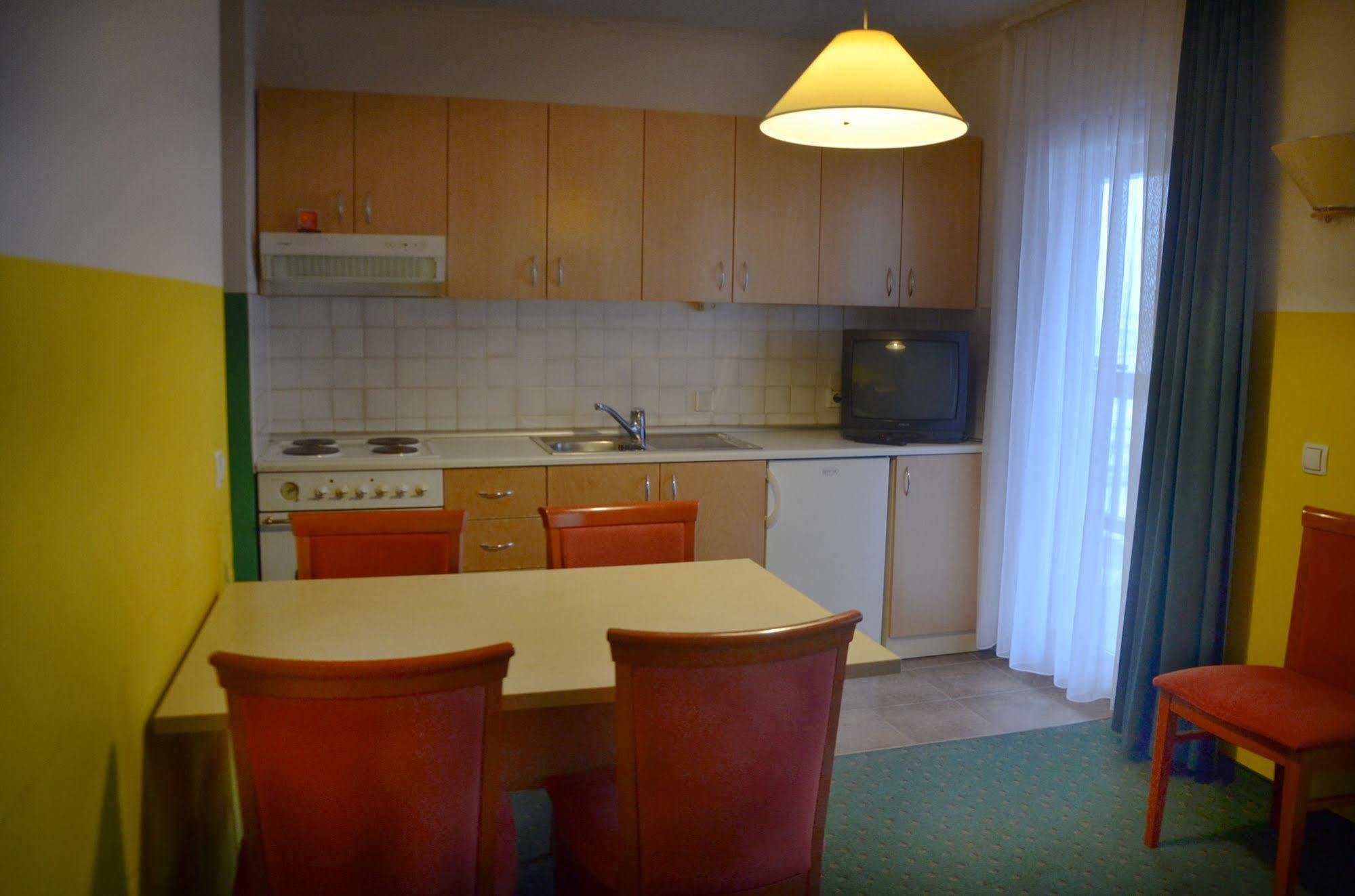 Garni Hotel Zvon Zreče Buitenkant foto